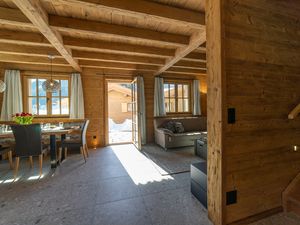 21746035-Ferienhaus-6-Wildhaus-300x225-5