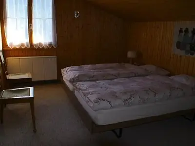 Schlafzimmer 1