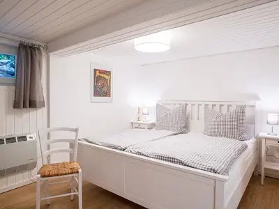 3. Schlafzimmer