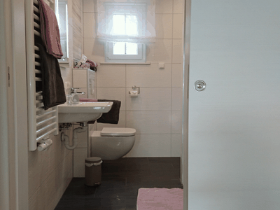 FH Anna EG Bad Eingang