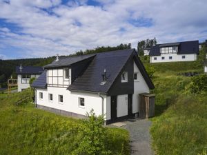 238223-Ferienhaus-12-Winterberg-300x225-1