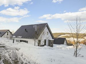 238231-Ferienhaus-8-Winterberg-300x225-3