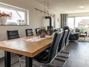 23555404-Ferienhaus-6-Winterberg-300x225-4