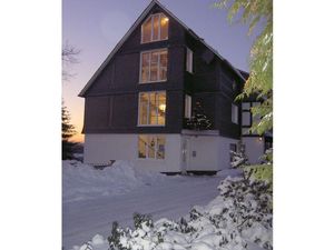 23981339-Ferienhaus-5-Winterberg-300x225-2