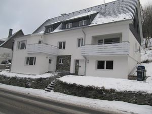 23276401-Ferienhaus-12-Winterberg-300x225-1