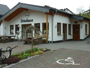 22143143-Ferienhaus-4-Winterberg-300x225-0