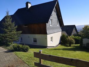 22159177-Ferienhaus-4-Winterberg-300x225-5