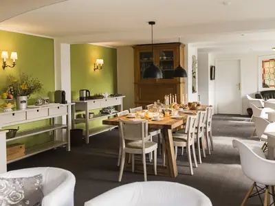 DiningRoom