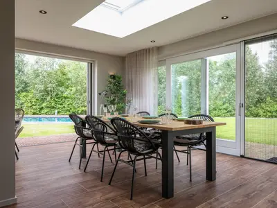 DiningRoom