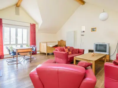 Wildrose Wohnbereich mit Einzelbett