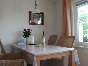 21649675-Ferienhaus-4-Wohlenberg-300x225-3