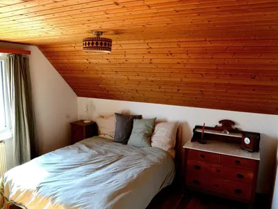 Schlafzimmer mit Morgensonne