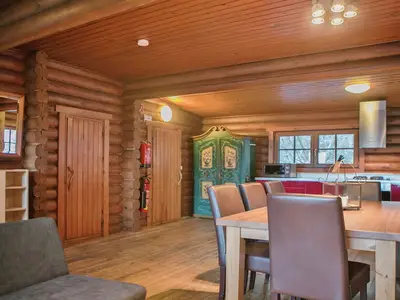 DiningRoom