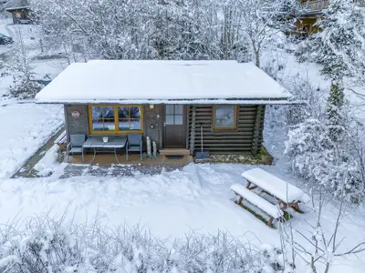 Außenseite Ferienhaus [Winter]
