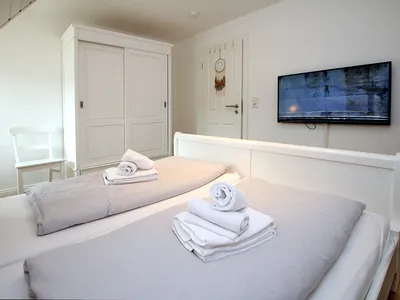 gemütliches Doppelbett