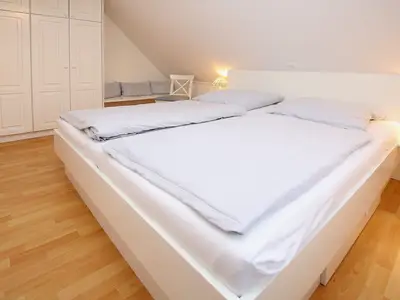 gemütliches Doppelbett