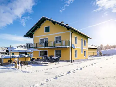 Außenseite Ferienhaus [Winter]