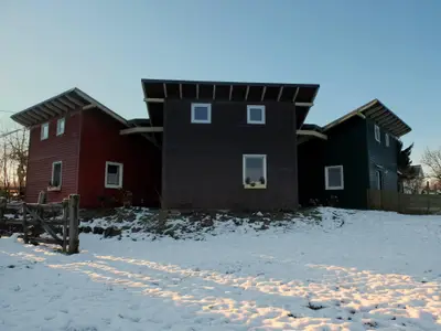 Die 3 Häuser Merlin, Laika und Lupo im Winter