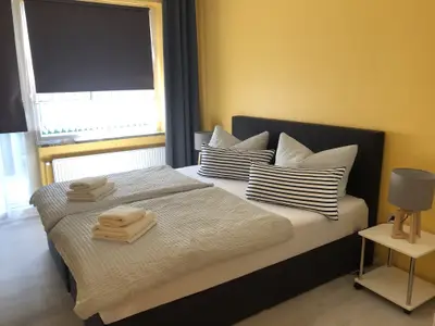 Schlafzimmer 2