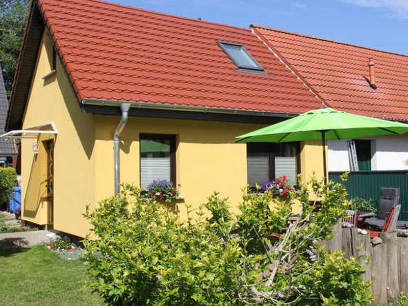 18391208-Ferienhaus-2-Wustrow (Ostseebad)-800x600-1
