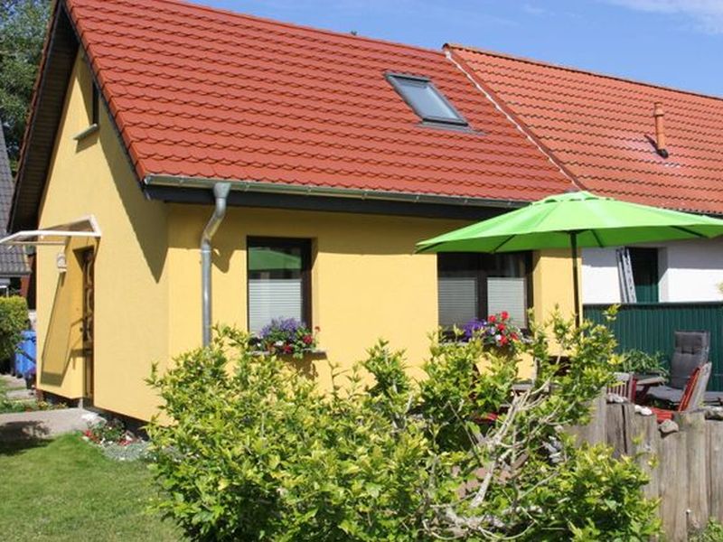 18391208-Ferienhaus-2-Wustrow (Ostseebad)-800x600-2