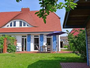 24038976-Ferienhaus-6-Wustrow (Ostseebad)-300x225-1