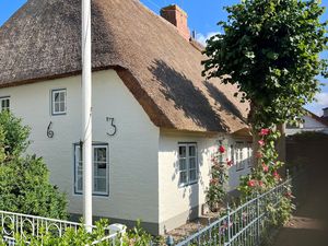 23984125-Ferienhaus-4-Wyk auf Föhr-300x225-2