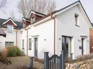 23984188-Ferienhaus-4-Wyk auf Föhr-300x225-1