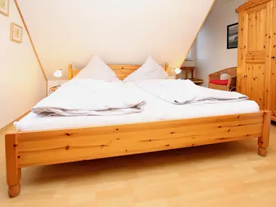 gemütliches Doppelbett