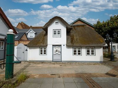 Herzlich willkommen in Dat Lütte Hus in der Fußgängerzone von Wyk!