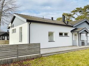 23574800-Ferienhaus-7-Yngsjö-300x225-2