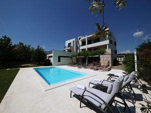 Ferienhaus für 14 Personen (353 m²) in Zadar