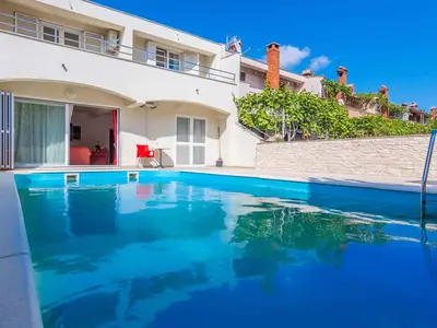 Ferienhaus für 8 Personen (140 m²) in Zadar 1/10