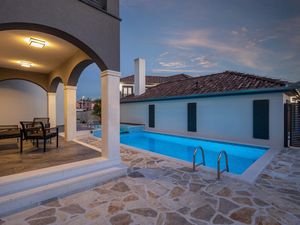 23823691-Ferienhaus-8-Zadar-300x225-5