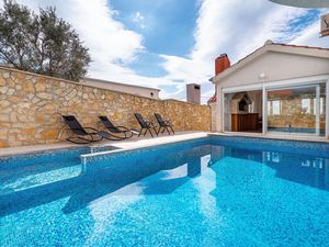 23949069-Ferienhaus-12-Zadar-300x225-5