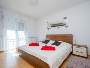 Ferienhaus für 8 Personen (110 m²) in Zadar