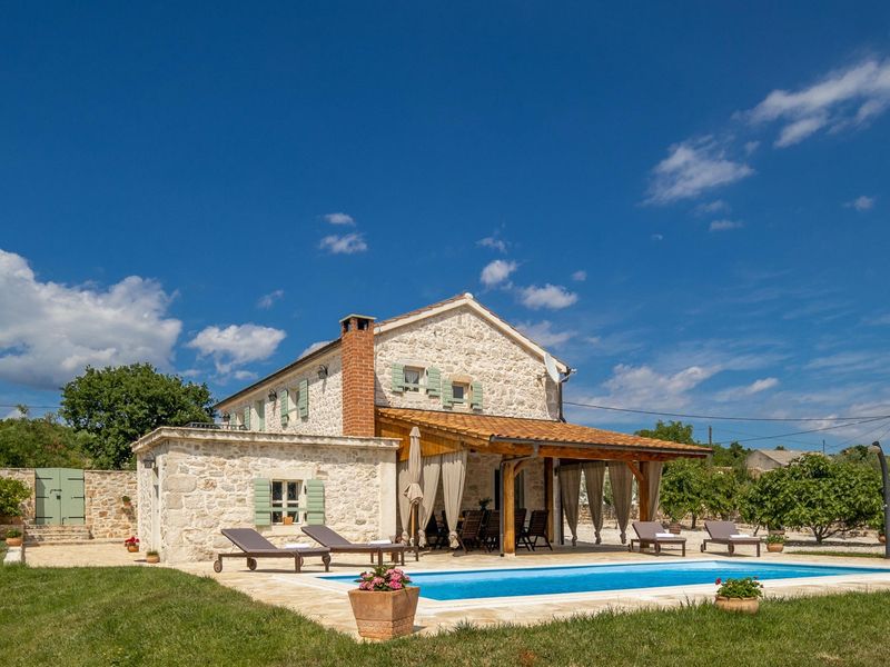 23949876-Ferienhaus-8-Zadar-800x600-0