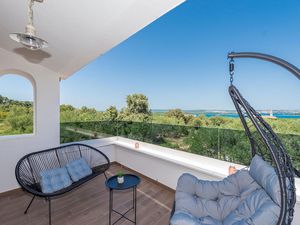 23950243-Ferienhaus-8-Zadar-300x225-2