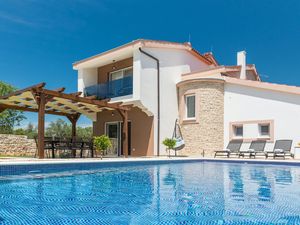 23950243-Ferienhaus-8-Zadar-300x225-3