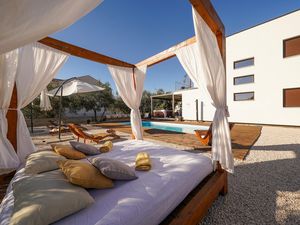 Ferienhaus für 8 Personen (140 m²) in Zadar