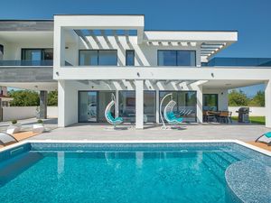 Ferienhaus für 8 Personen (260 m²) in Zadar