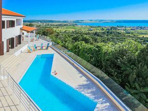 Ferienhaus für 13 Personen (500 m²) in Zadar