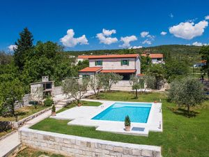 23950026-Ferienhaus-5-Zadar-300x225-4