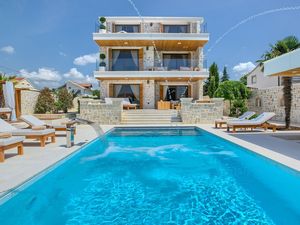 Ferienhaus für 10 Personen (400 m²) in Zadar