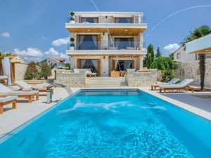 Ferienhaus für 10 Personen (400 m&sup2;) in Zadar