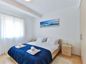 23444123-Ferienhaus-10-Zadar-300x225-5