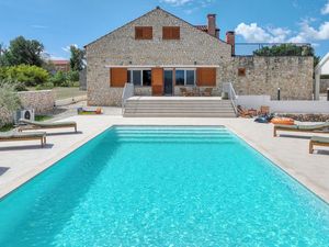 Ferienhaus für 10 Personen (480 m²) in Zadar