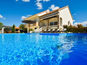 Ferienhaus für 10 Personen (150 m²) in Zadar