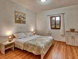 23978690-Ferienhaus-10-Zadar-300x225-3