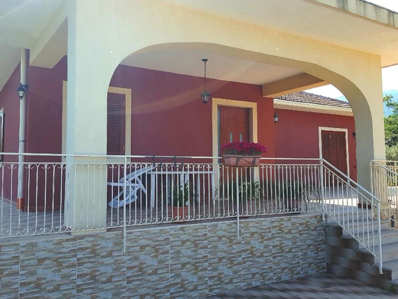 22444917-Ferienhaus-6-Zafferana Etnea-800x600-1